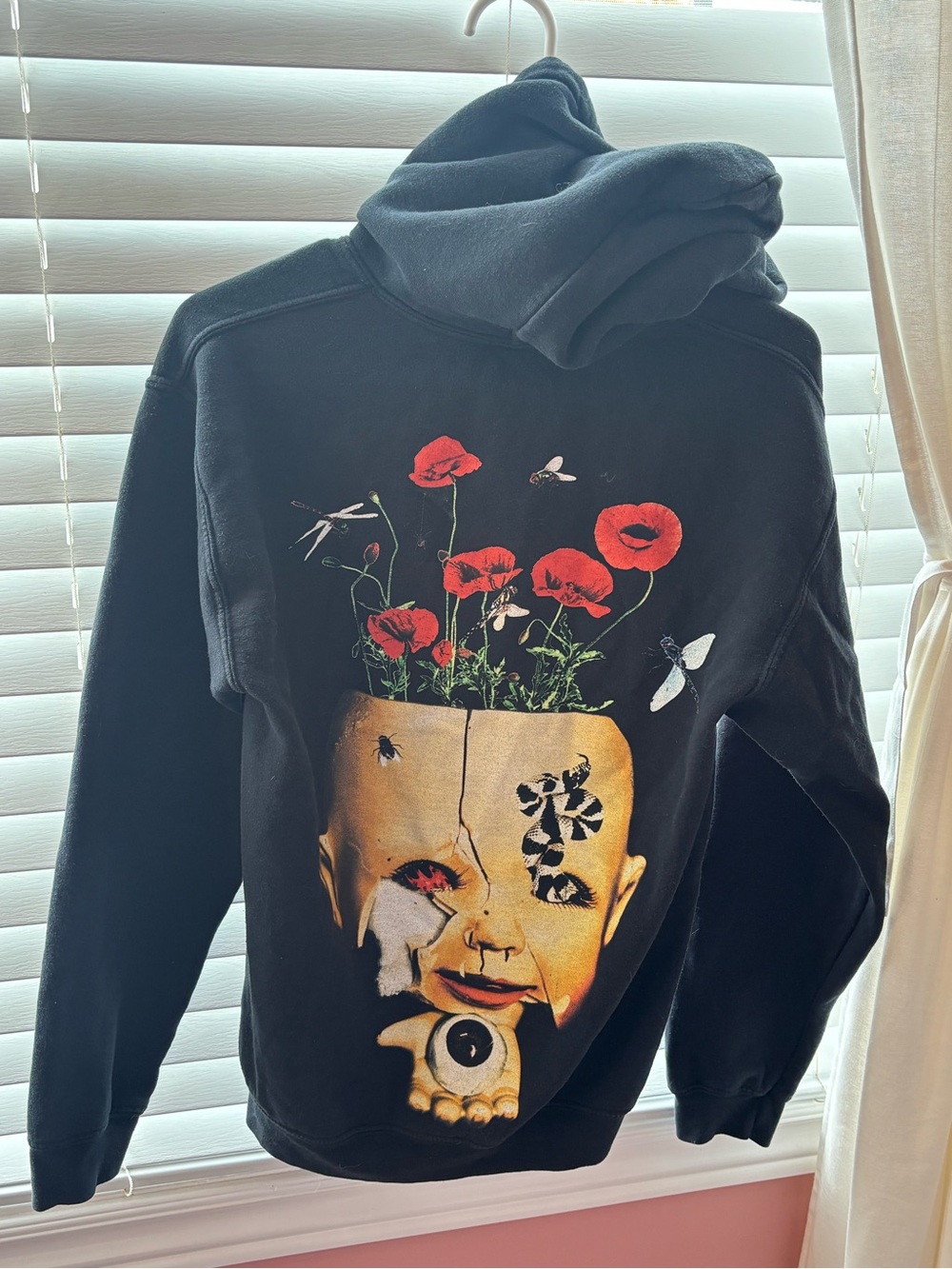 Travis Scott tour 2017 hoodie - originally purchased on Depop
